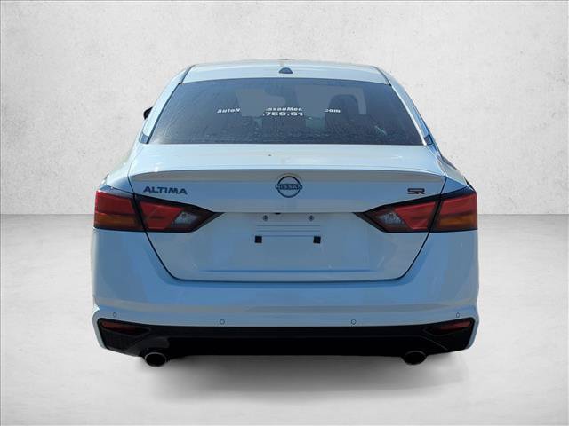 Used 2025 Nissan Altima 2.5 SR w/ SR Premium Package FWD image 6