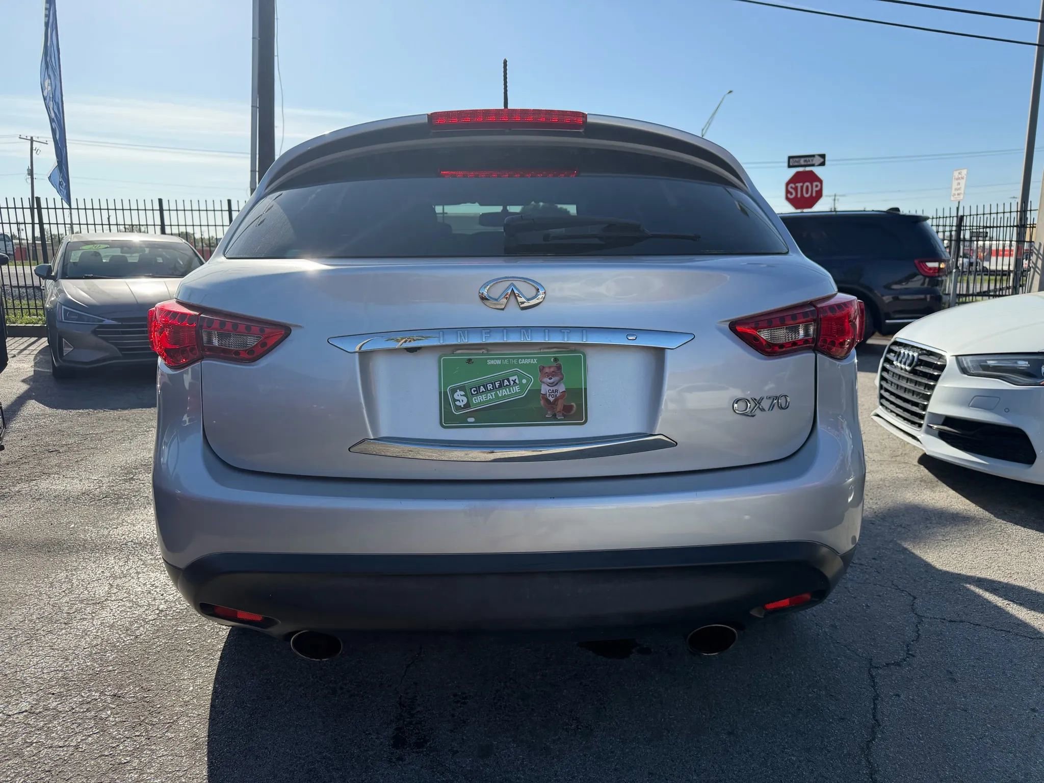 Used 2016 INFINITI QX70 3.7 image 5