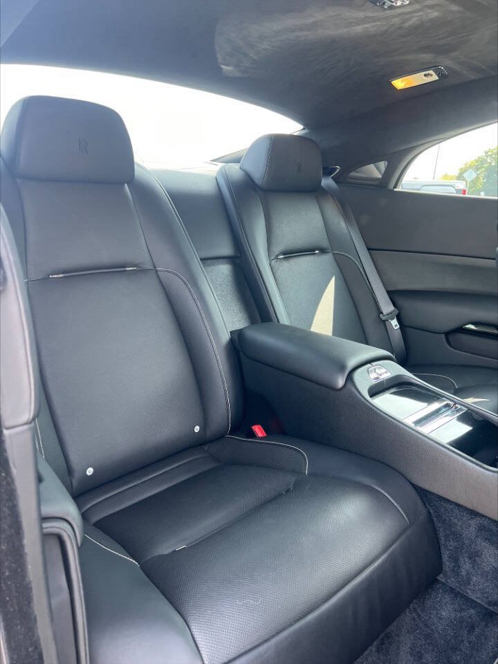 Used 2016 Rolls-Royce Wraith RWD image 17