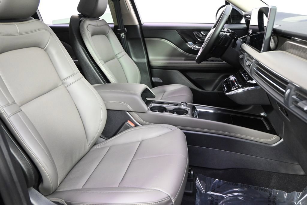 New 2026 Lincoln Corsair Reserve w/ Jet Appearance Package AWD/4WD image 16