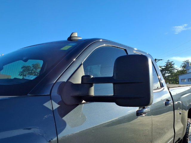 Used 2018 Chevrolet Silverado 1500 LT w/ All Star Edition AWD/4WD image 30