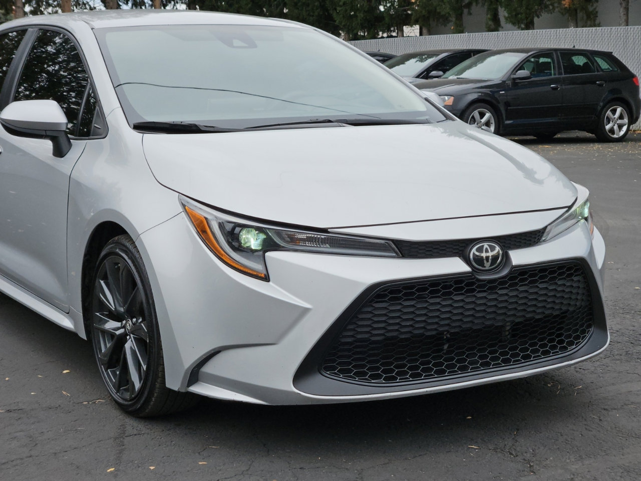 Used 2021 Toyota Corolla LE image 16