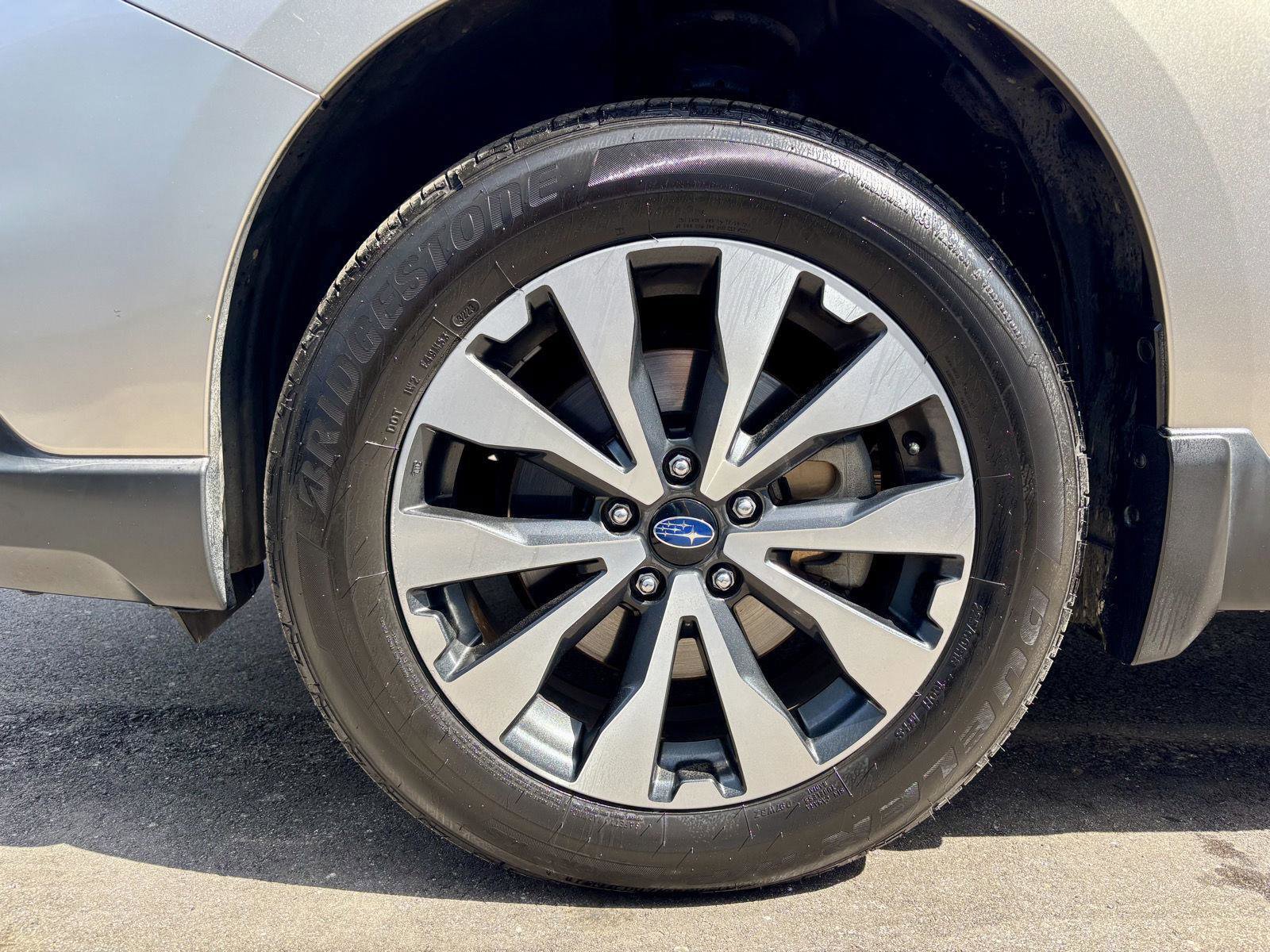 Used 2015 Subaru Outback 2.5i Limited AWD/4WD image 34