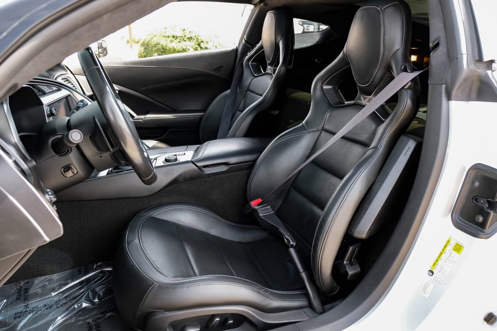 Used 2017 Chevrolet Corvette Stingray Coupe w/ 3LT Preferred Equipment Group image 30