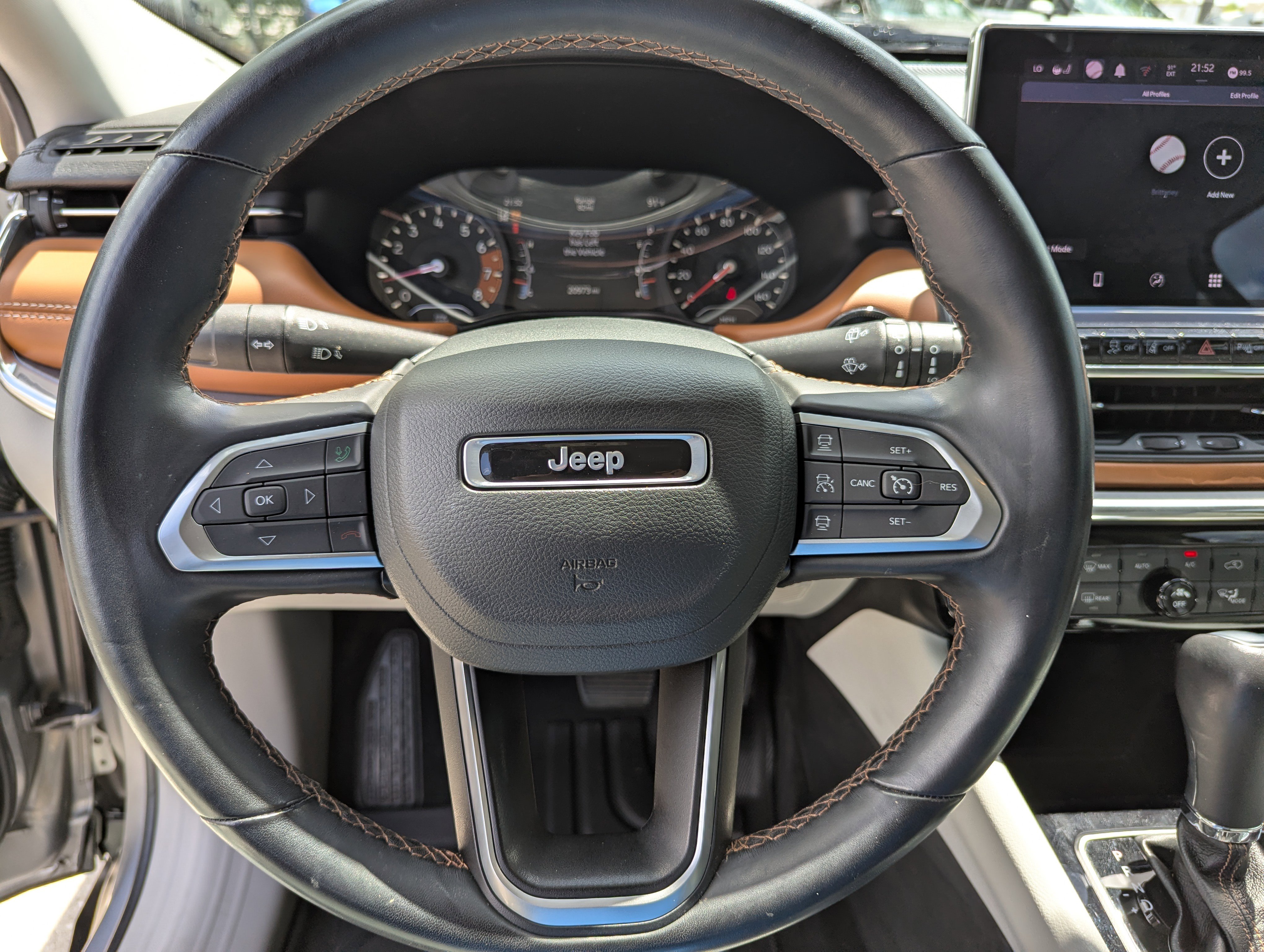 Used 2022 Jeep Compass Limited w/ Sun and Sound Group image 29