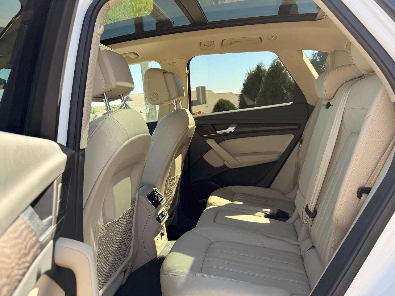 Used 2019 Audi Q5 2.0T Premium Plus w/ Premium Plus Package AWD/4WD image 25