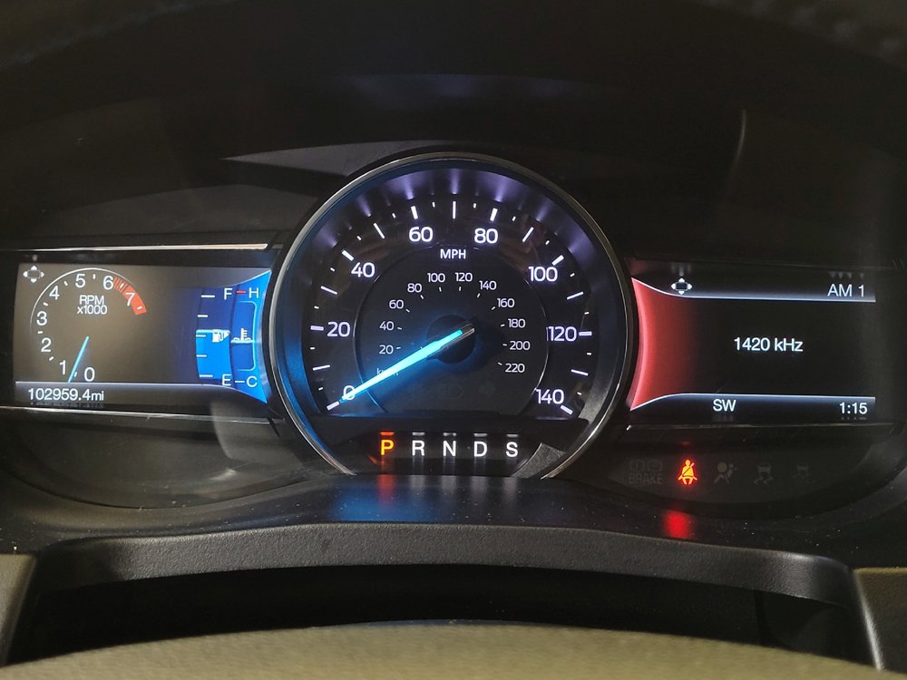 Used 2018 Ford Explorer XLT w/ Equipment Group 202A FWD image 23
