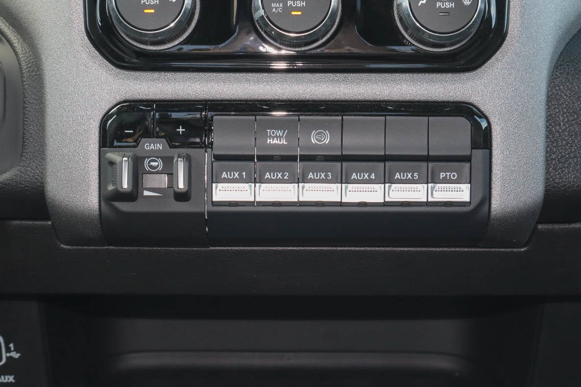 New 2027 RAM 3500 Tradesman AWD/4WD image 17