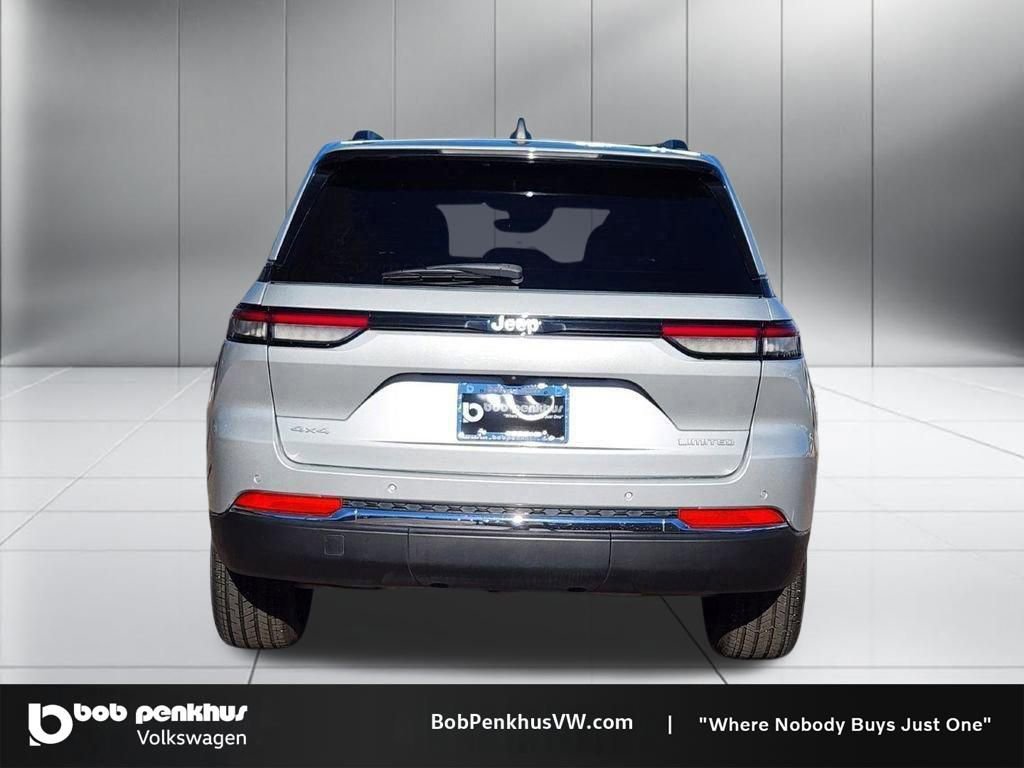 Used 2024 Jeep Grand Cherokee Limited image 25