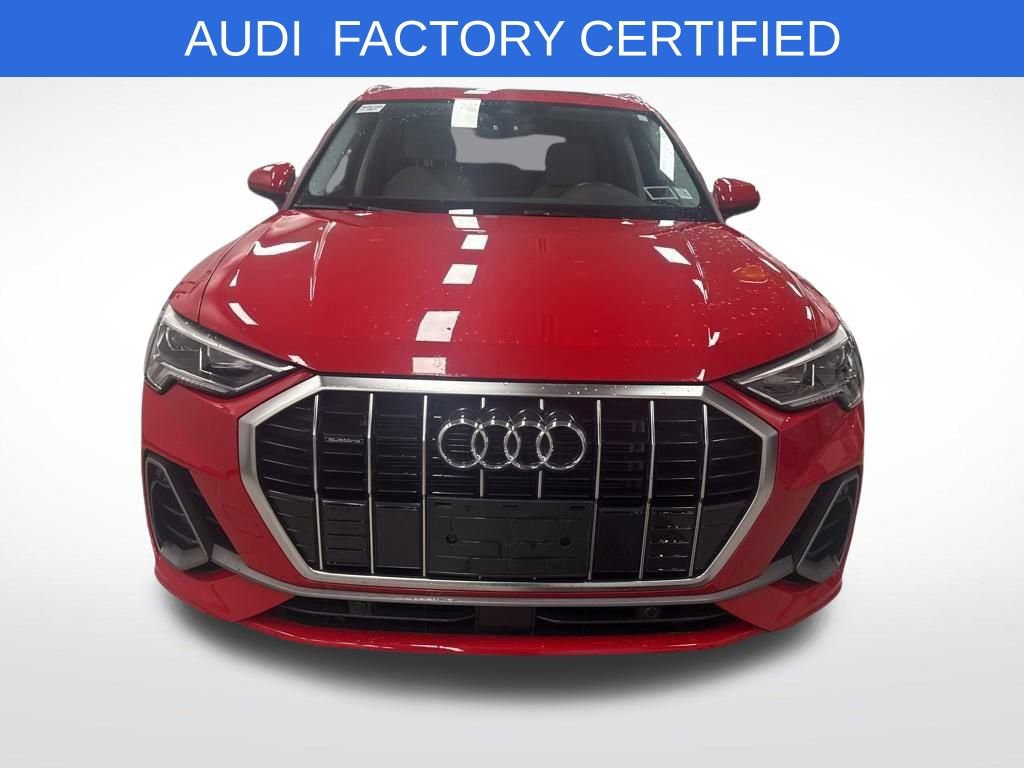 Used 2023 Audi Q3 2.0T Premium w/ Convenience Package image 2