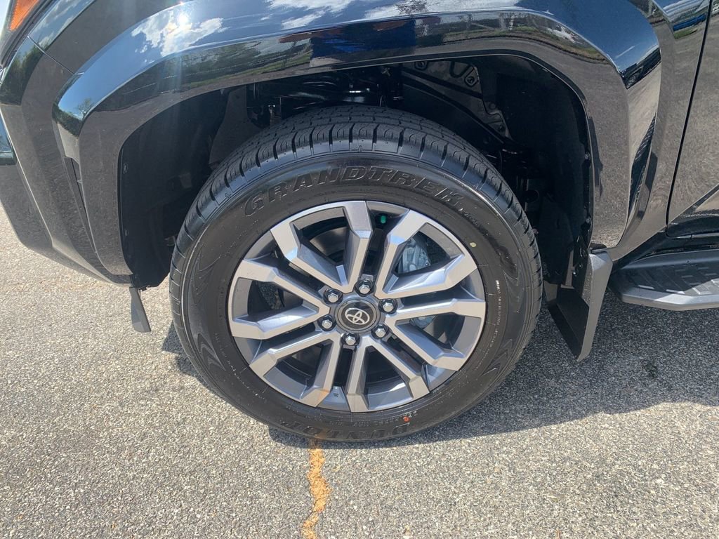 New 2026 Toyota 4Runner Limited AWD/4WD image 33