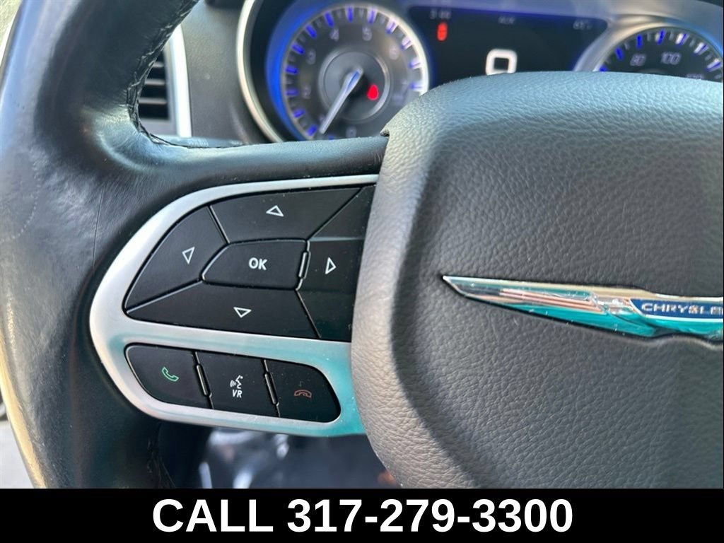 Used 2018 Chrysler 300 Touring w/ Chrome Appearance Package RWD image 20