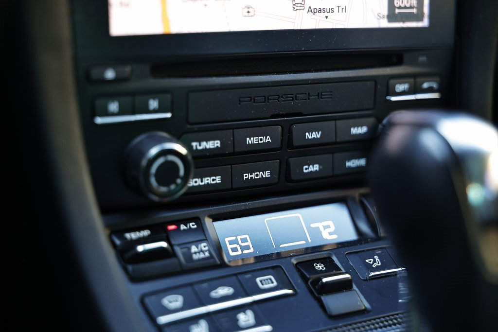 Certified 2019 Porsche 911 Carrera 4S image 36