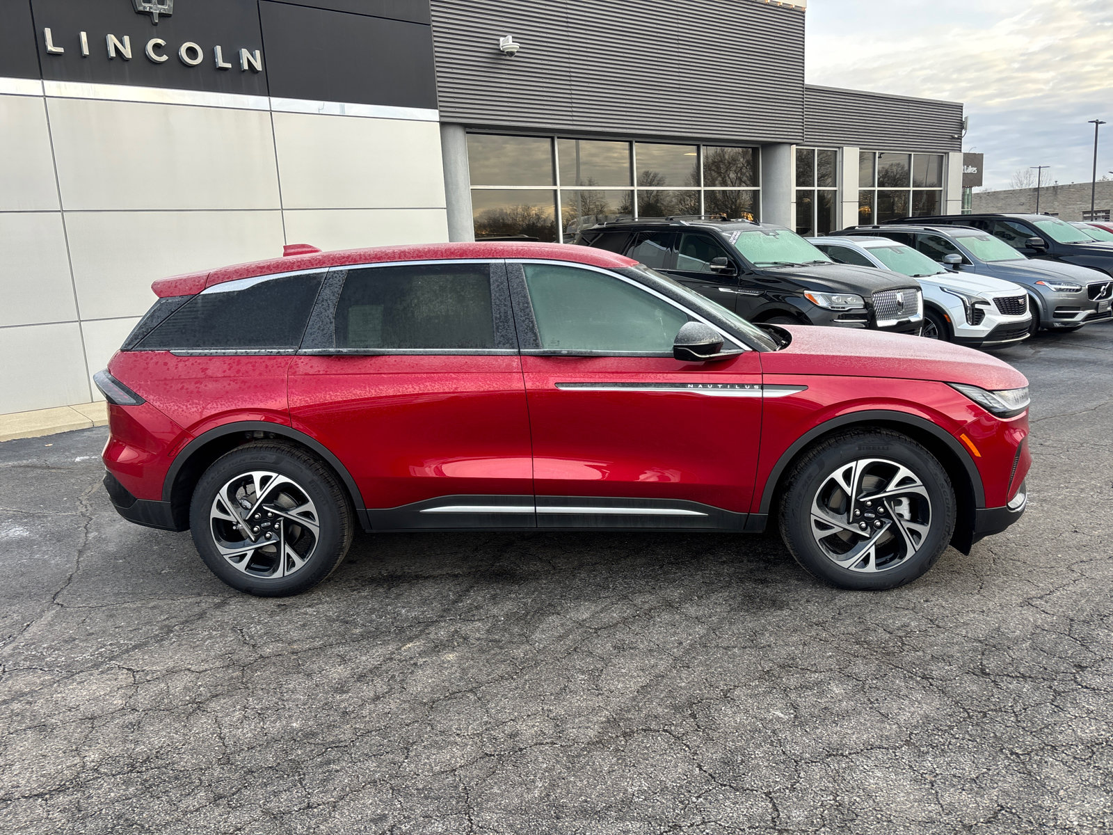 New 2026 Lincoln Nautilus Premier image 8