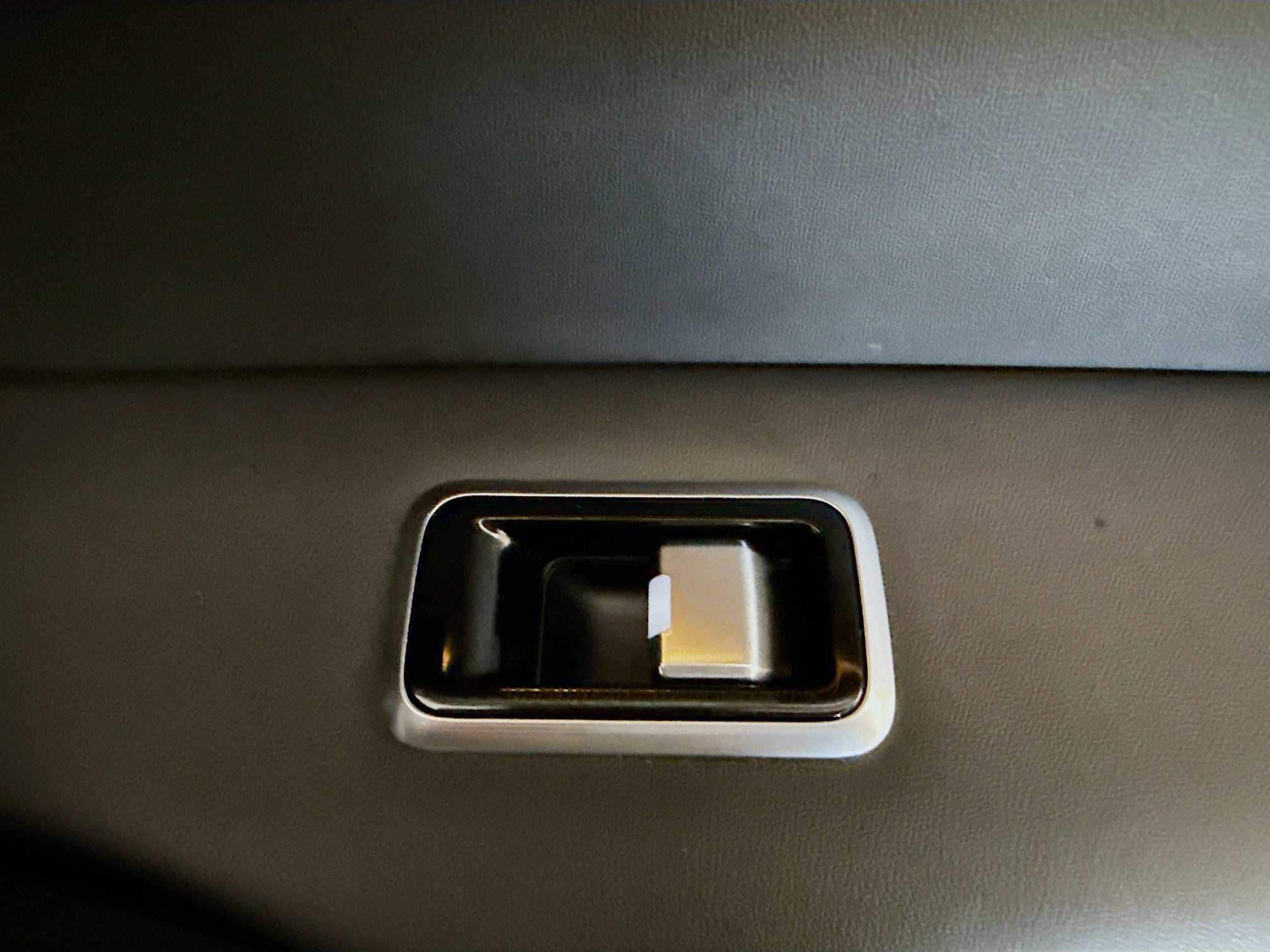 Used 2025 Jaguar F-PACE R-Dynamic S image 31