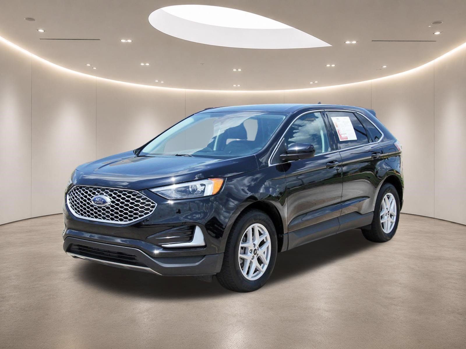 Used 2024 Ford Edge SEL AWD/4WD image 3