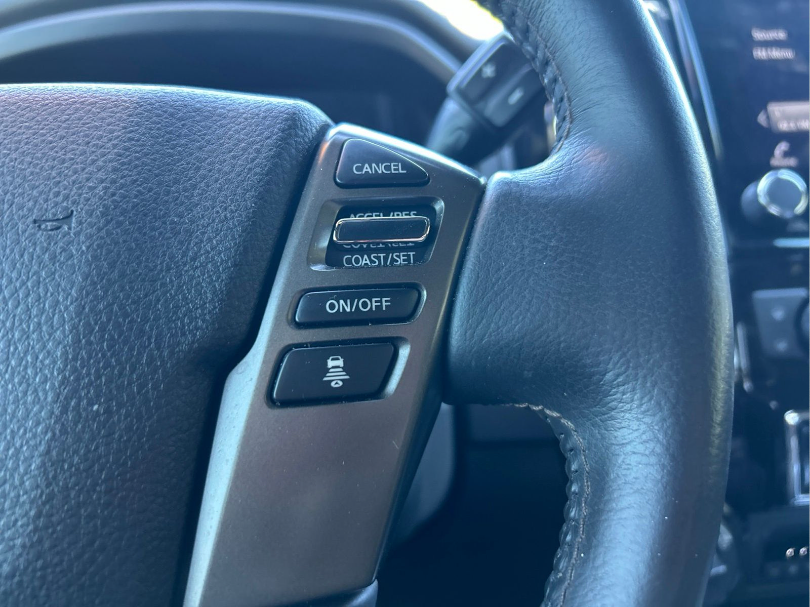 Used 2023 Nissan Titan Platinum Reserve w/ Moonroof Package AWD/4WD image 15