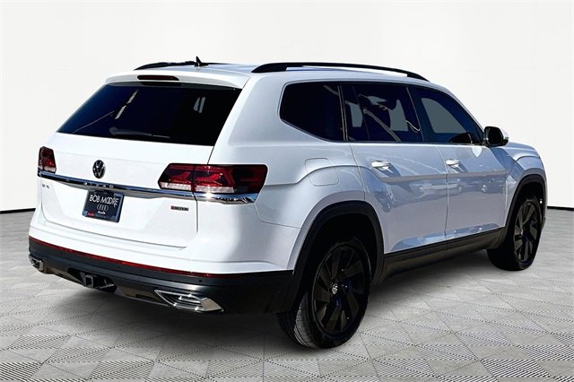 Used 2022 Volkswagen Atlas SE image 2