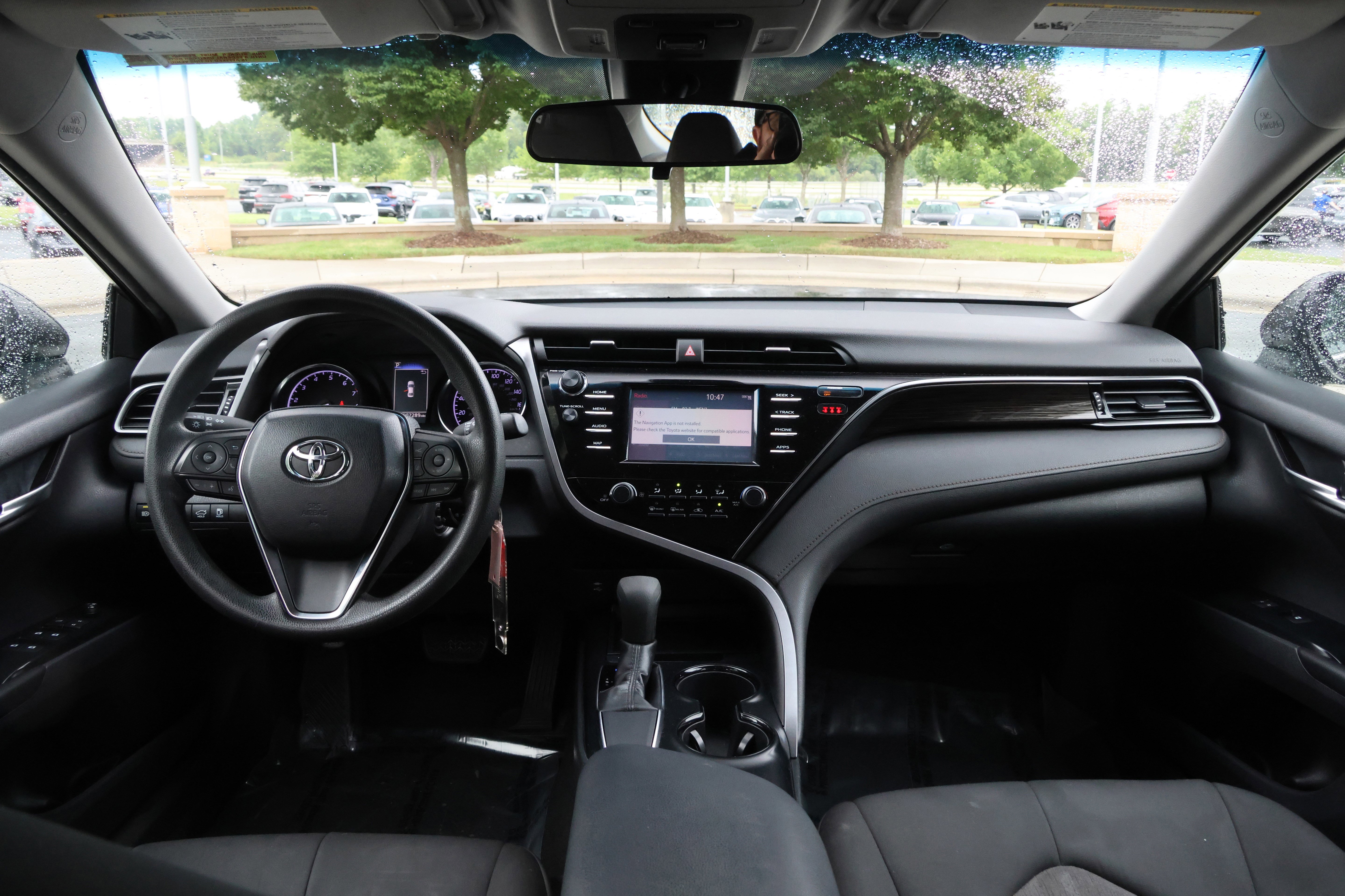 Used 2019 Toyota Camry LE FWD image 15