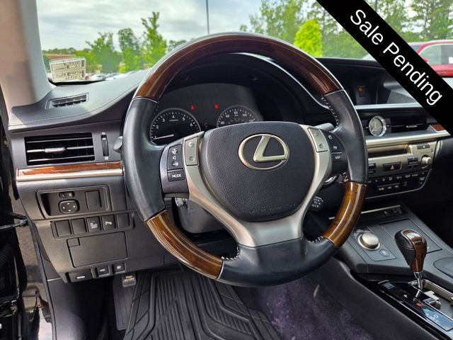 Used 2015 Lexus ES 350 w/ Premium Package FWD image 10