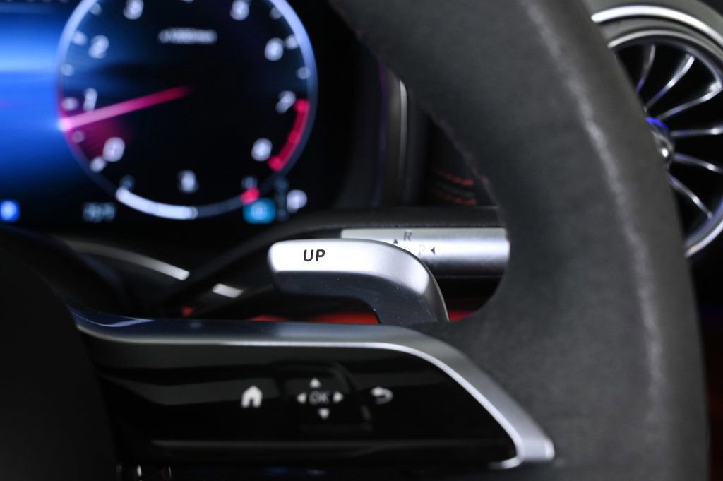 Used 2022 Mercedes-Benz SL 63 AMG 4MATIC image 22