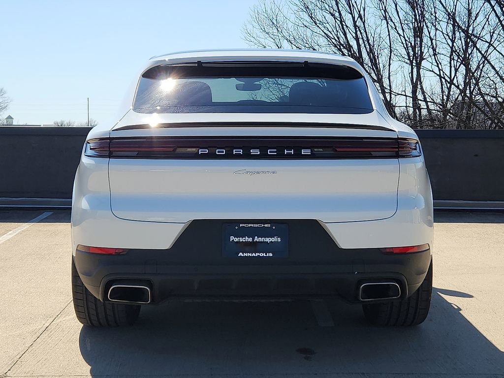 Certified 2025 Porsche Cayenne Coupe AWD/4WD image 11