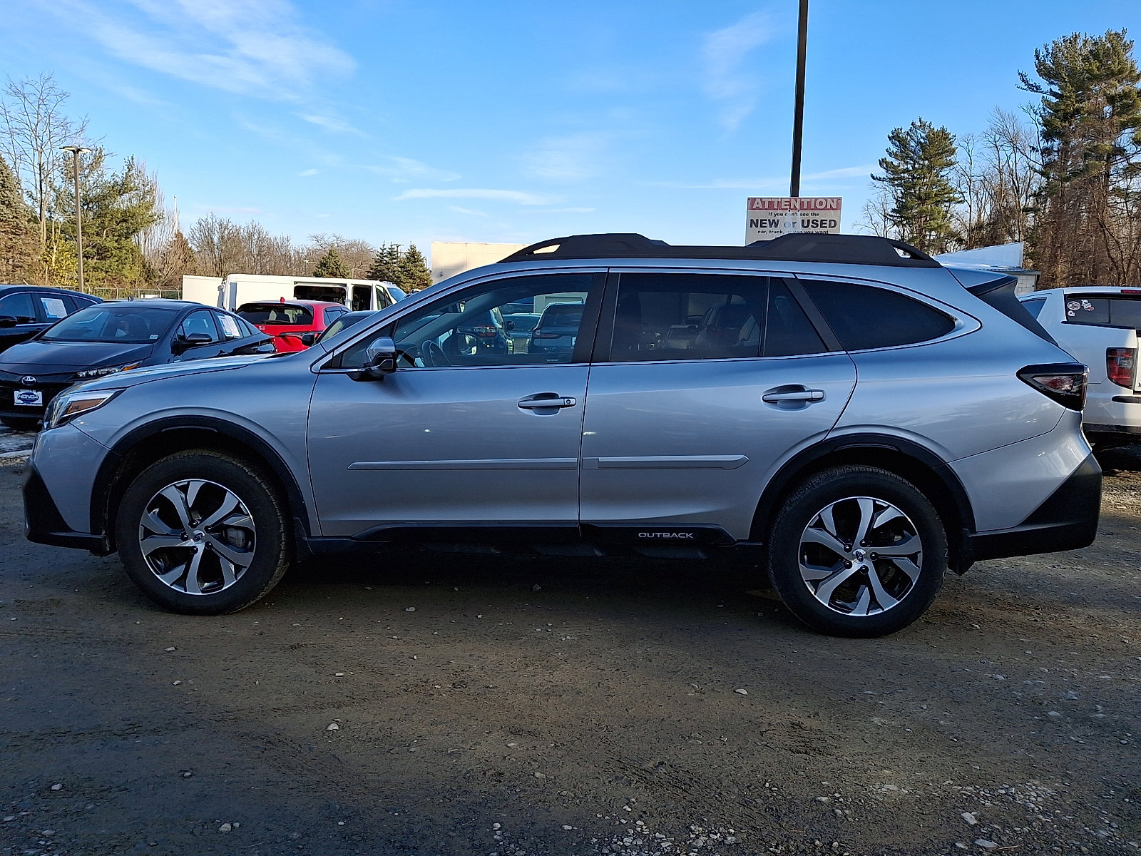 Used 2022 Subaru Outback Limited image 8