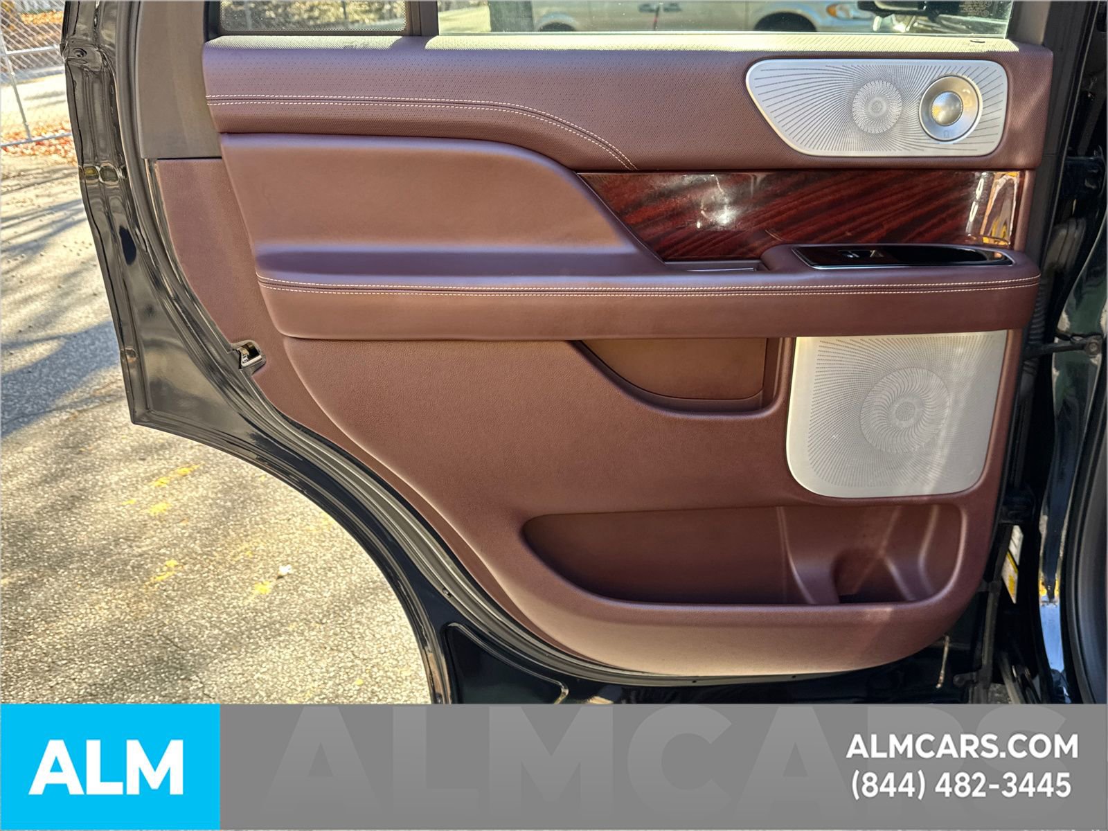 Used 2021 Lincoln Navigator Black Label w/ Cargo Convenience Package image 28