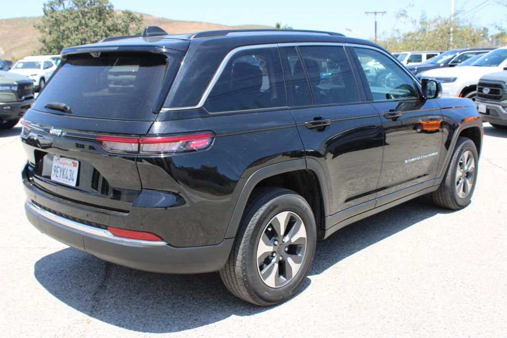 Used 2022 Jeep Grand Cherokee Limited 4xe w/ Luxury Tech Group II AWD/4WD image 4