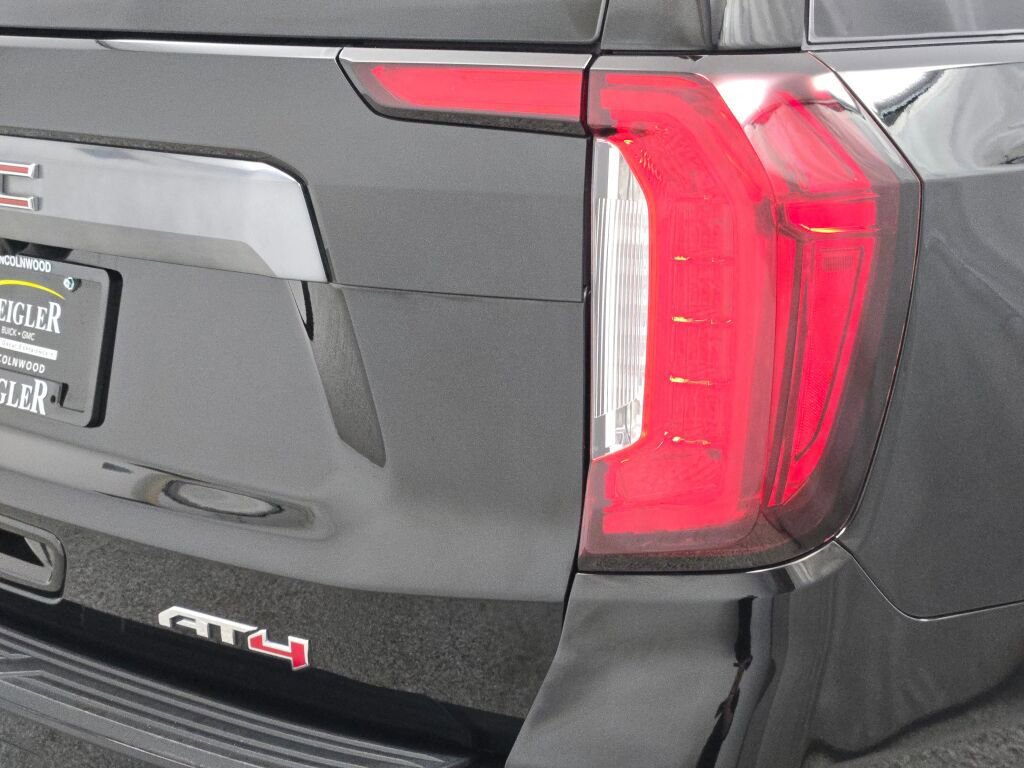 Used 2023 GMC Yukon AT4 image 15