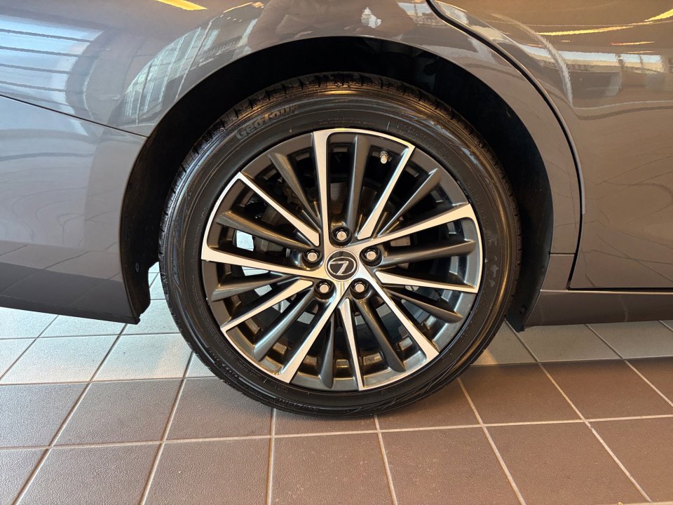 Used 2023 Lexus ES 350 w/ Premium Package image 27