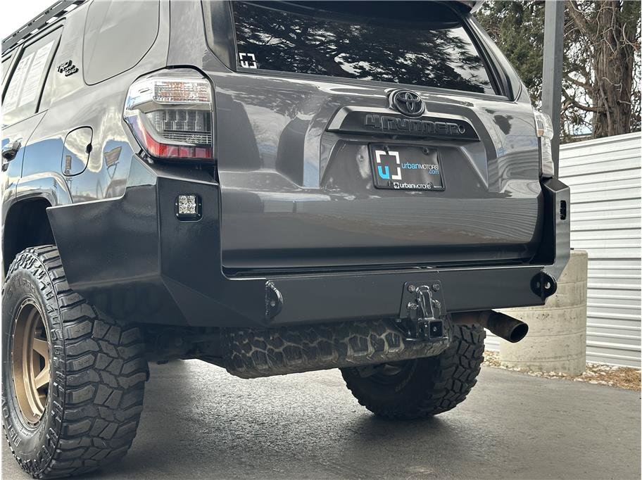 Used 2018 Toyota 4Runner TRD Off-Road AWD/4WD image 35