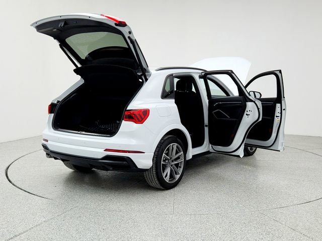 Used 2022 Audi Q3 2.0T Premium Plus w/ Premium Plus Package image 11