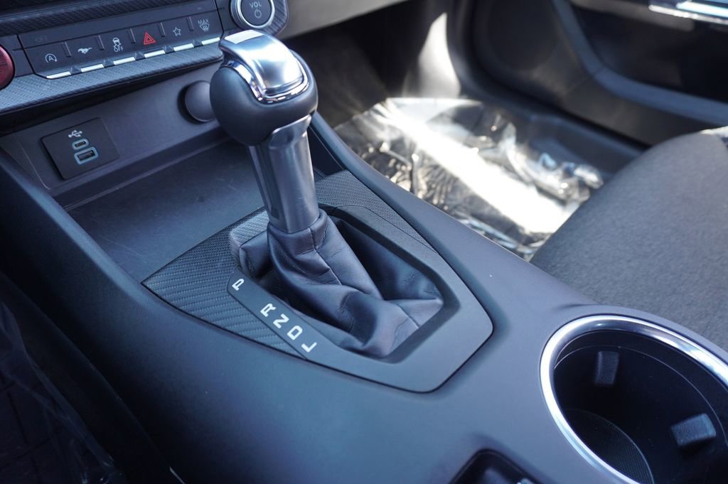 Used 2025 Ford Mustang Convertible RWD image 19