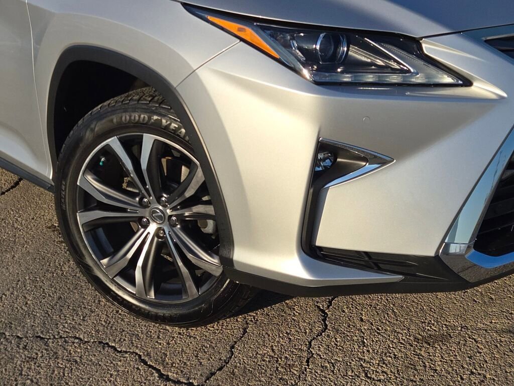 Used 2018 Lexus RX 350L FWD image 3