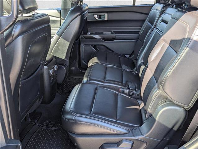 Used 2020 Ford Explorer XLT w/ Equipment Group 202A image 17