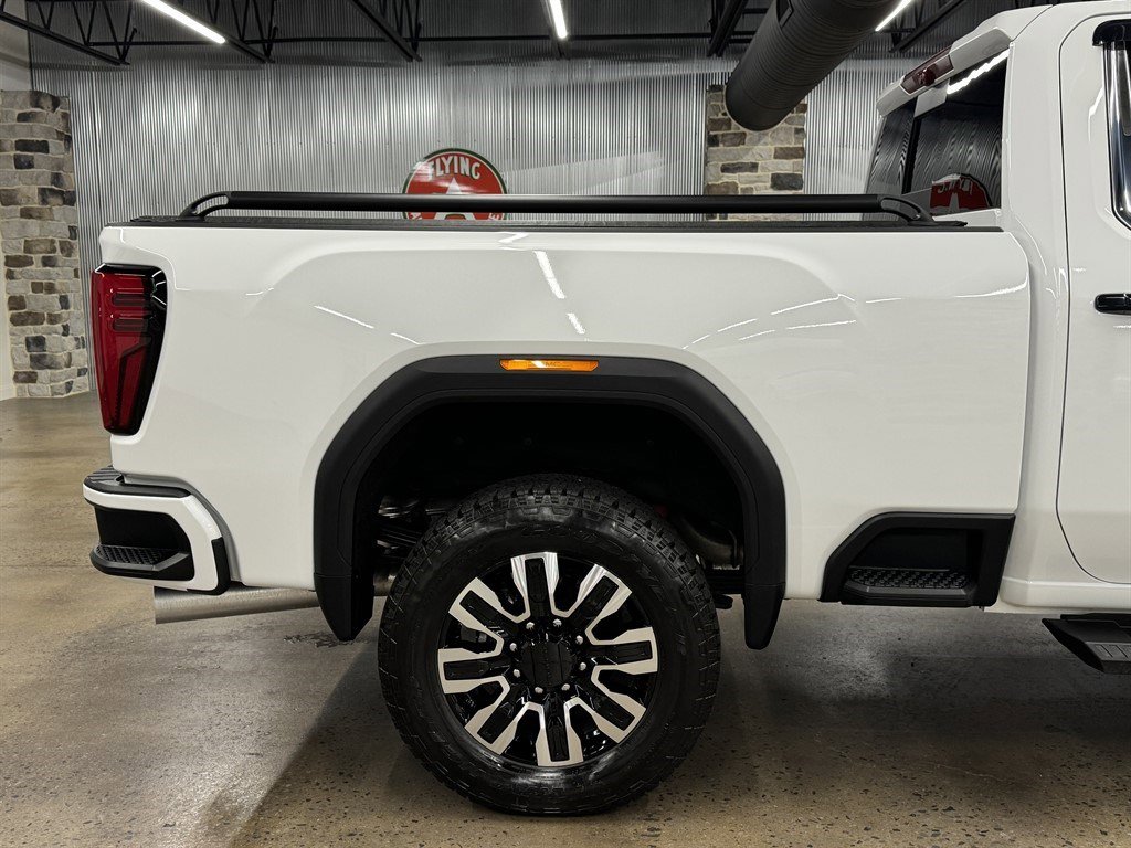 Used 2024 GMC Sierra 2500 Denali w/ Denali Reserve Package image 17