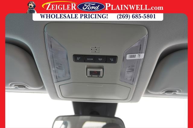 Used 2025 Toyota RAV4 LE image 21