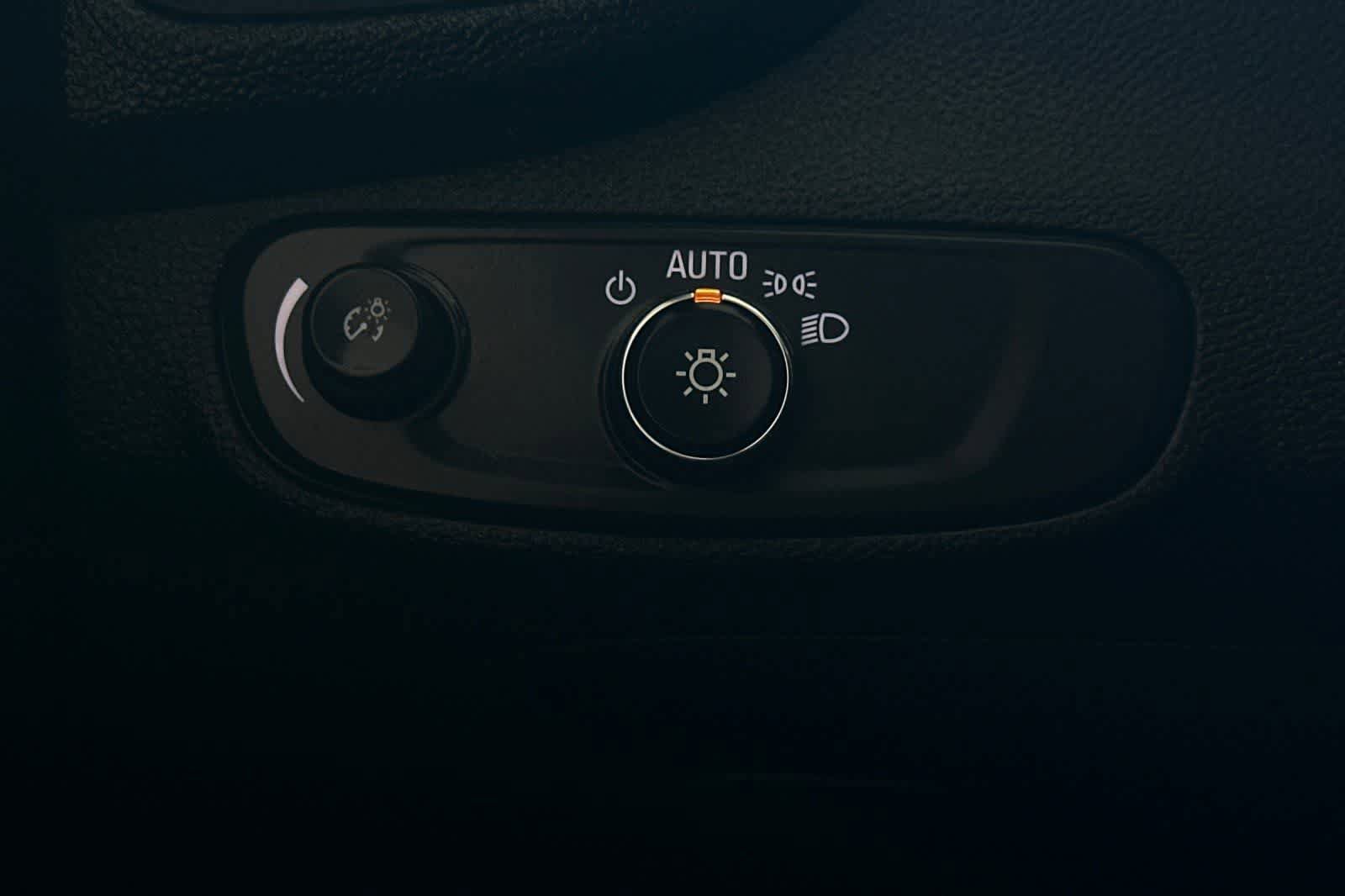 Used 2017 Chevrolet Trax LS FWD image 31