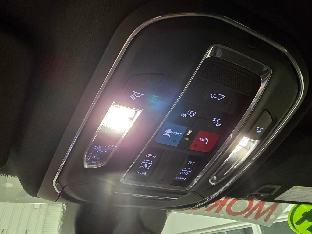 Used 2024 Jeep Grand Cherokee L Laredo w/ Luxury Tech Group I image 26