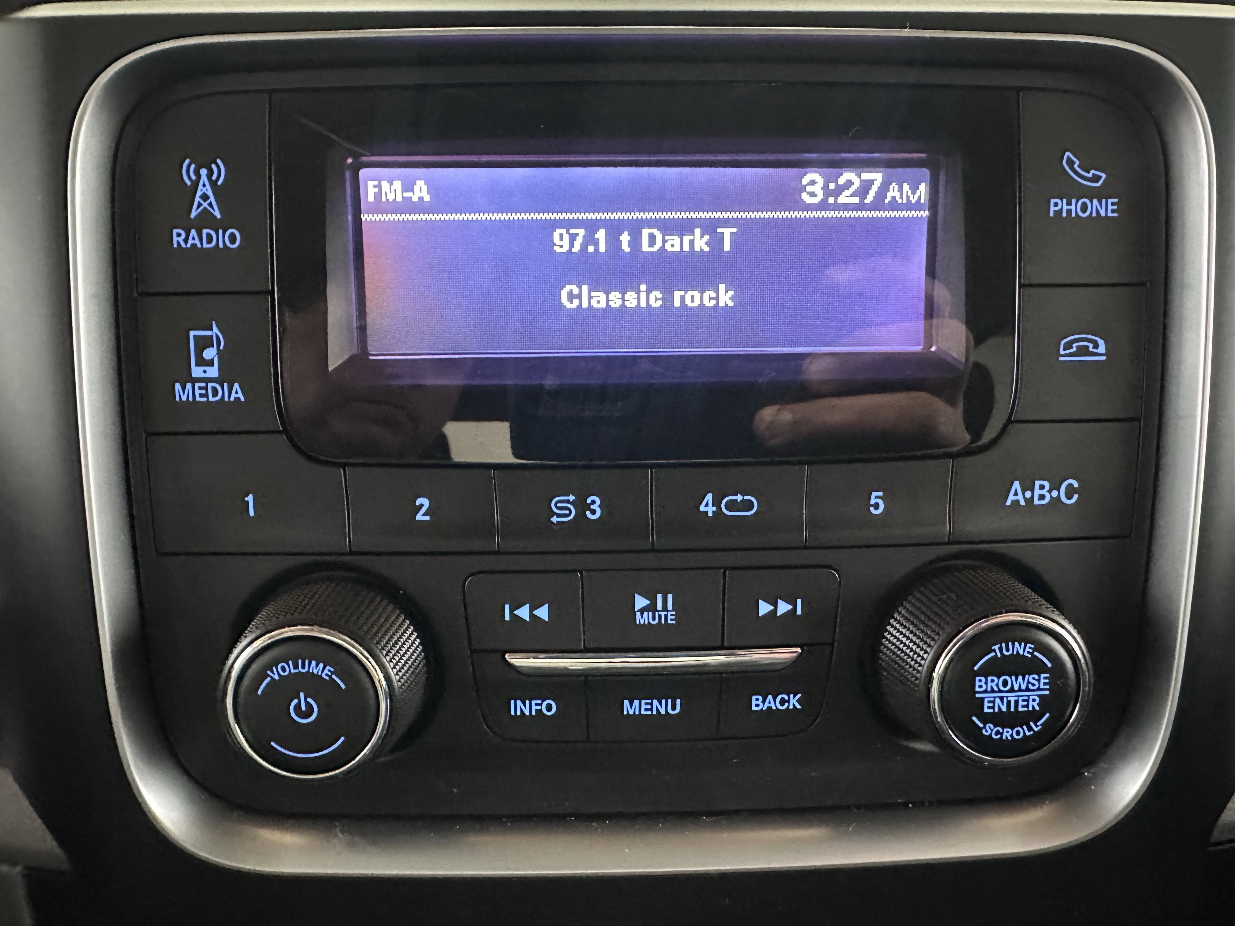 Used 2019 RAM 1500 Express image 41