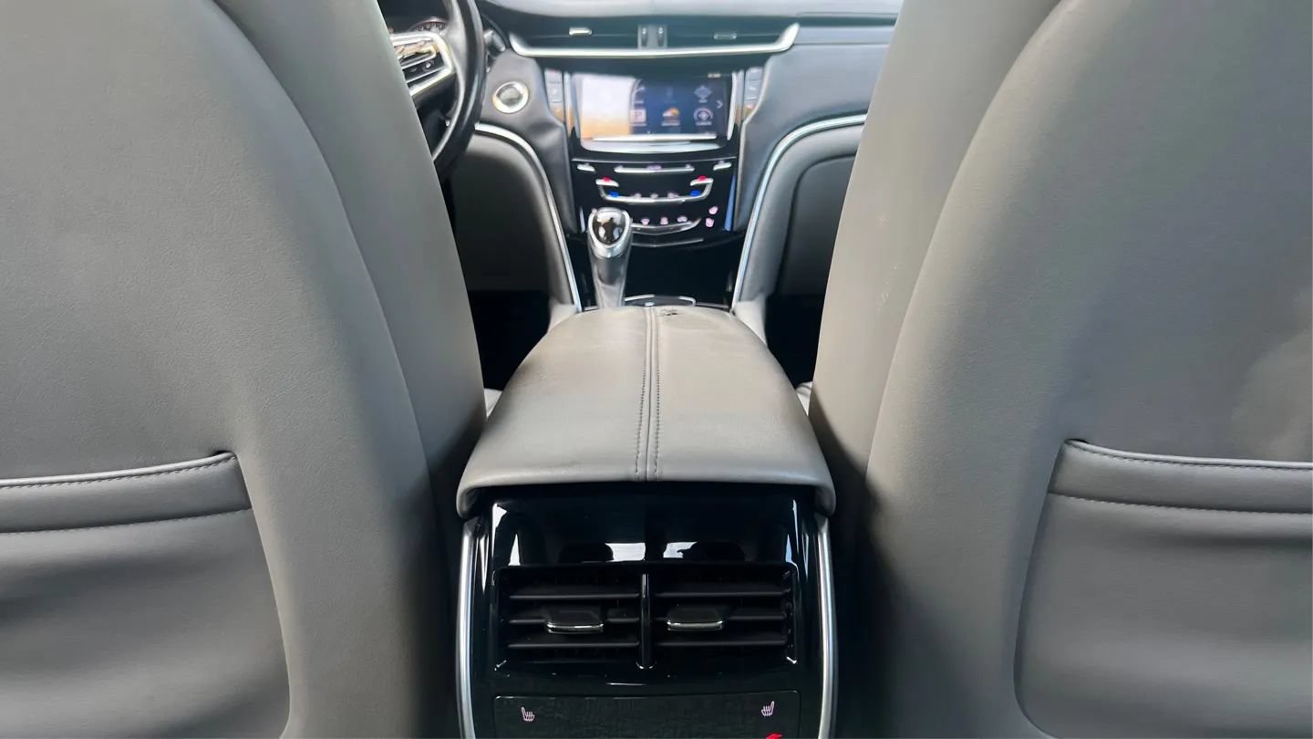 Used 2014 Cadillac XTS Premium FWD image 39