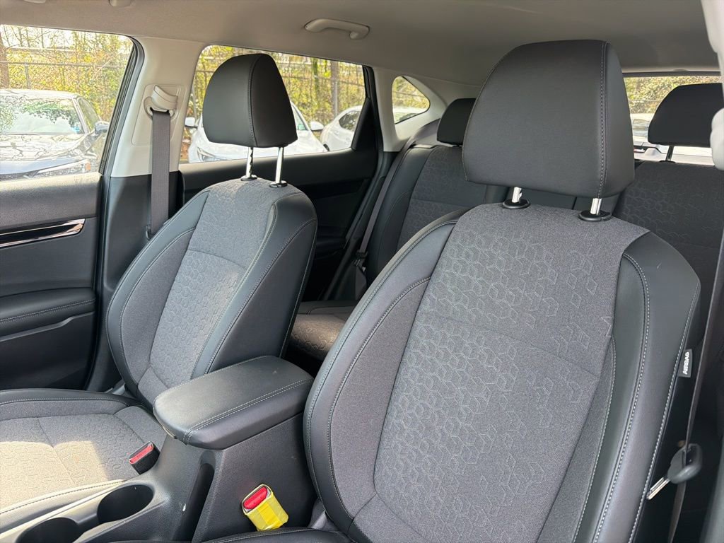 Certified 2025 Kia Seltos S image 19