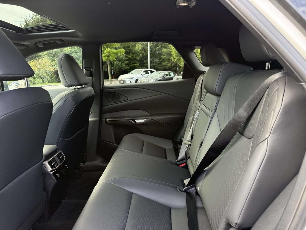 Used 2025 Lexus RX 350 Premium AWD/4WD image 17