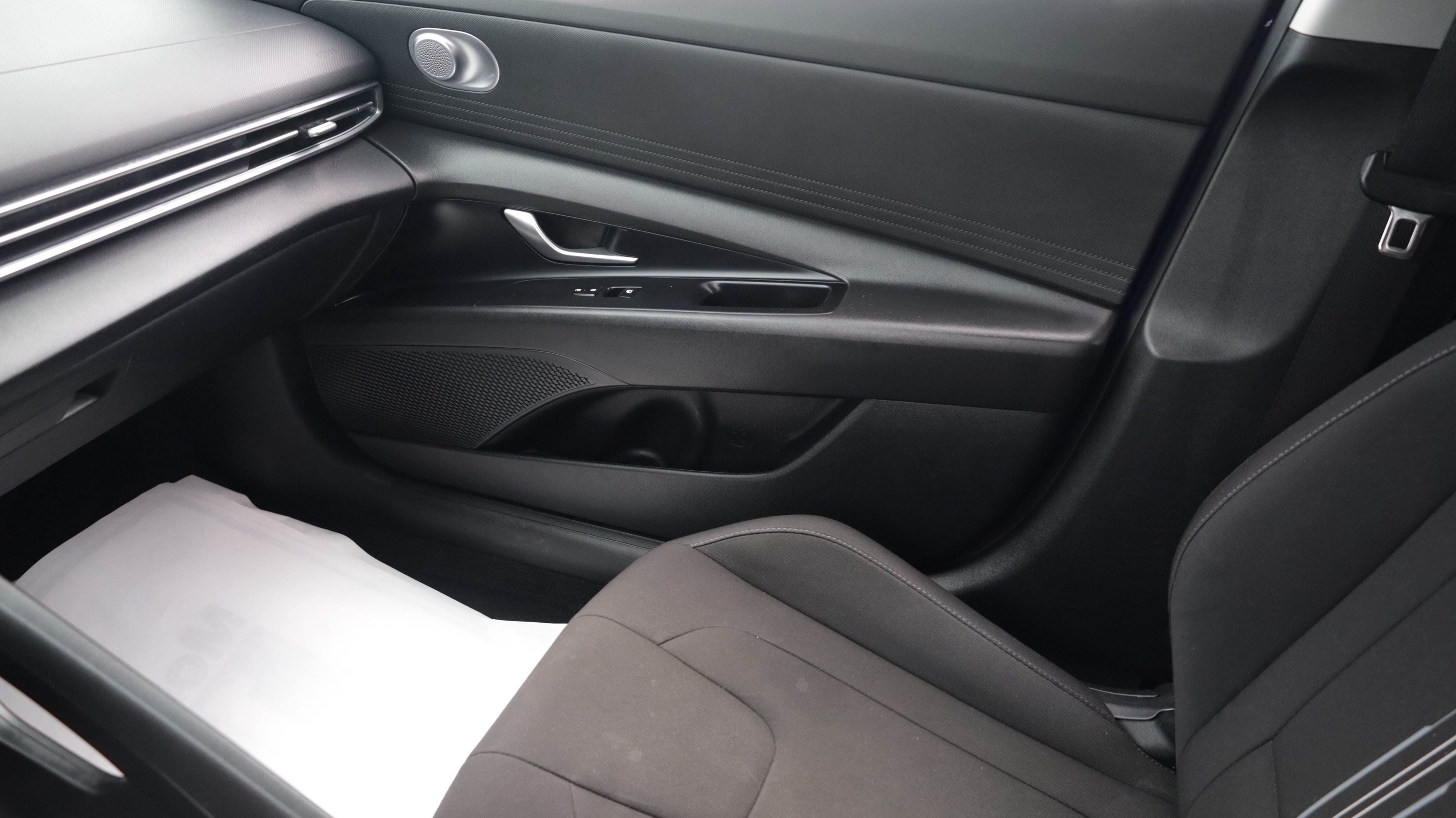 Used 2024 Hyundai Elantra SEL FWD image 13