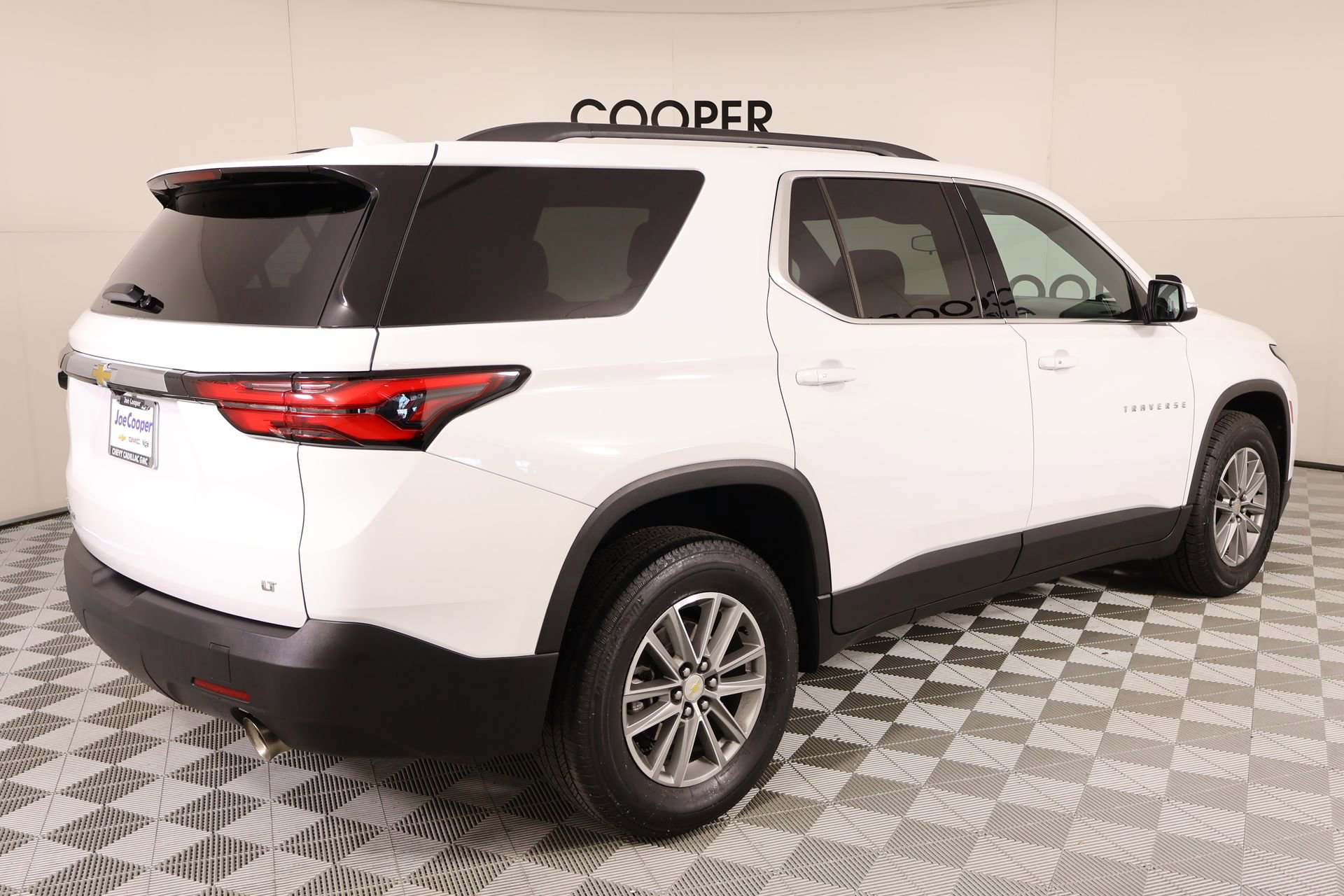 Used 2023 Chevrolet Traverse LT w/ LPO, Floor Liner Package image 20