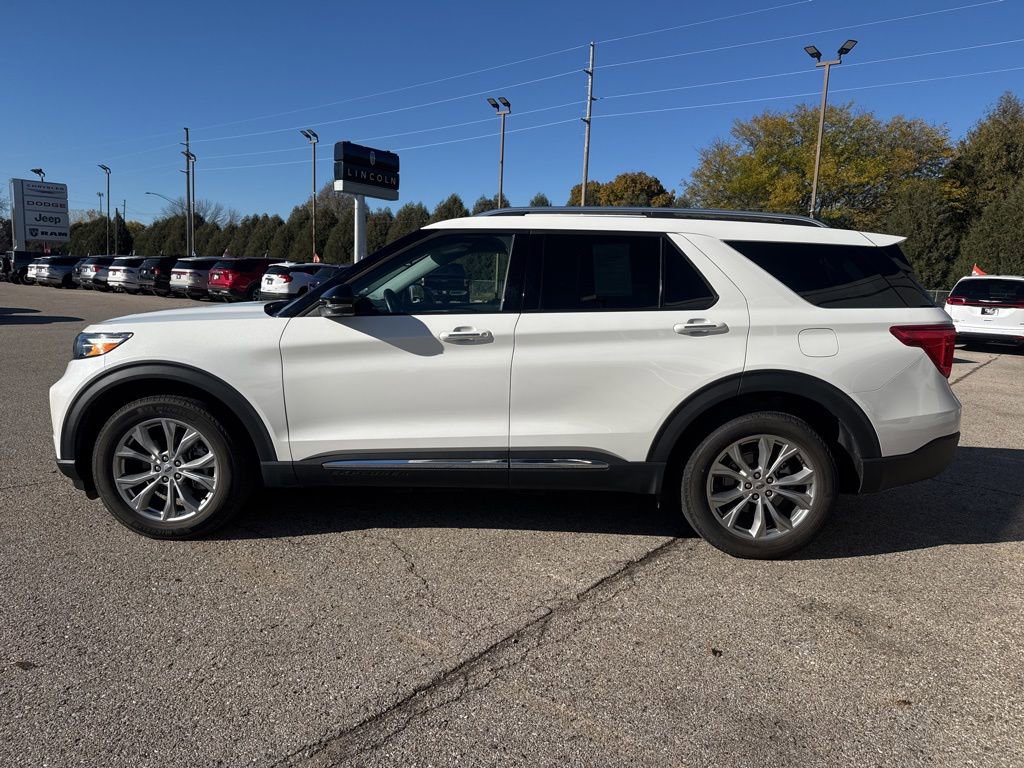 Used 2021 Ford Explorer Limited w/ Equipment Group 301A image 4