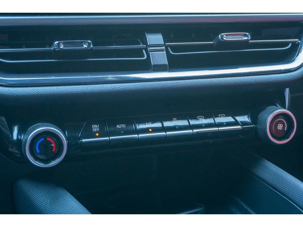 Used 2025 Chevrolet Equinox EV RS image 25