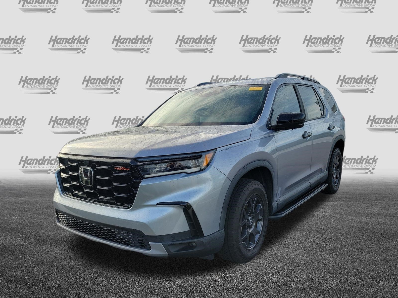 Used 2024 Honda Pilot TrailSport image 4
