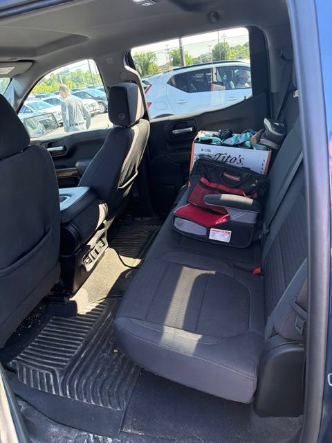 Used 2022 Chevrolet Silverado 1500 LT AWD/4WD image 18